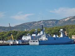 183 TOULON ET SA RADE (60)